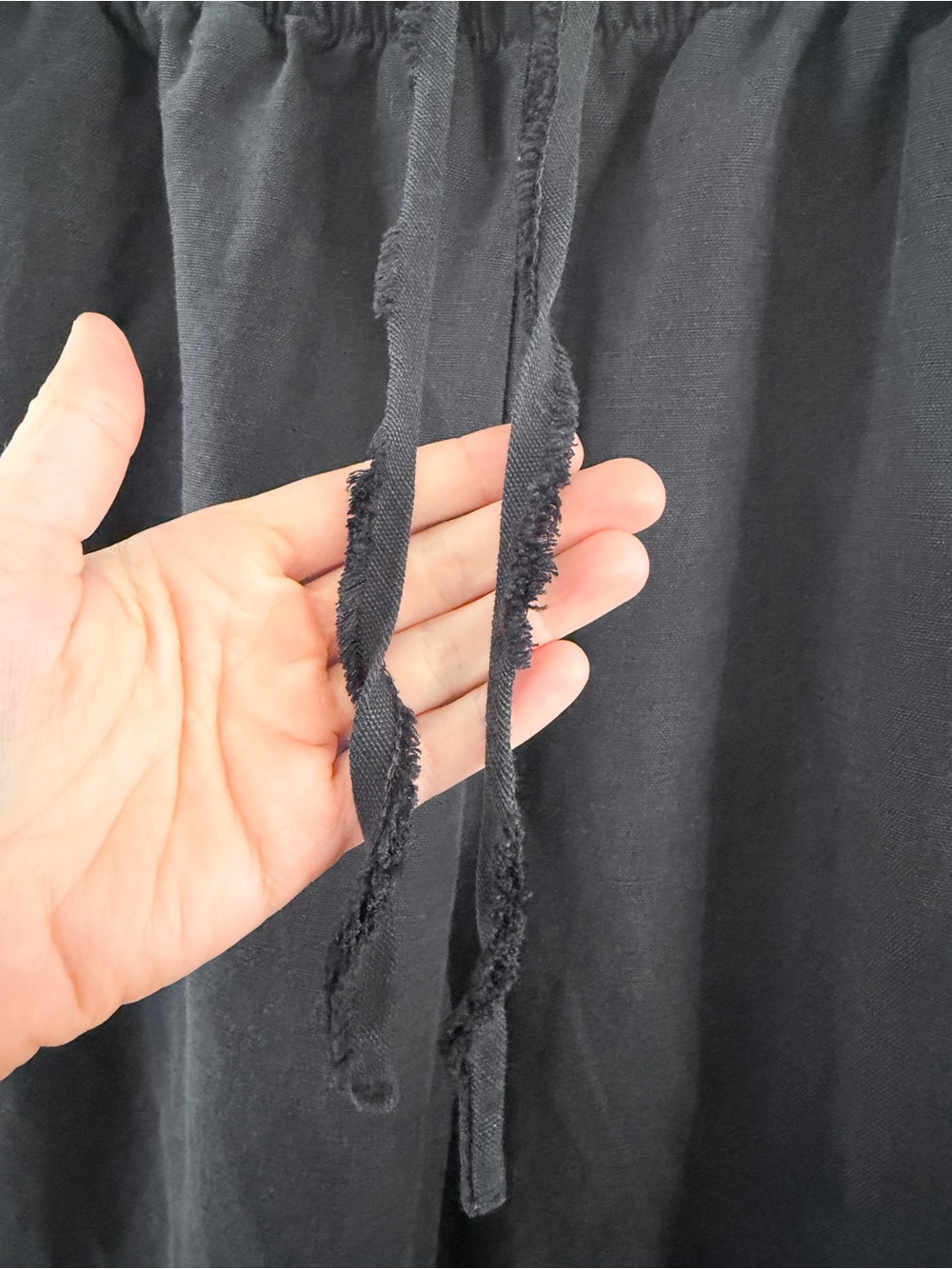 ARITZIA • The Lodge Pant - CruiseLinen™ in Black - Picture 7 of 14